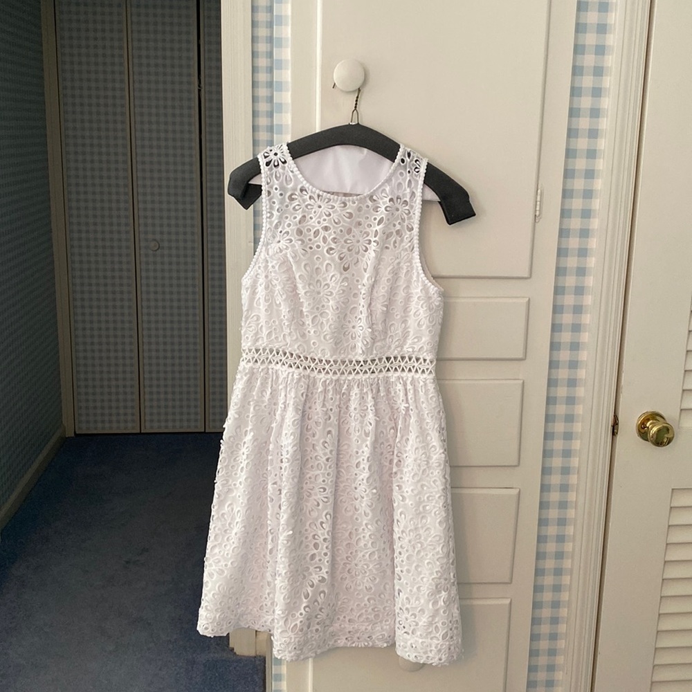 Lily Pulitzer. White. Size 2. Brand new with tags